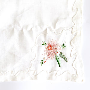 Embroidered Floral Napkins (Set 2)