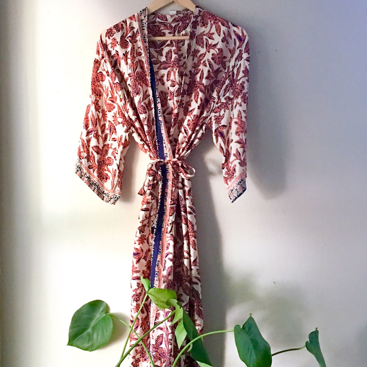 Pink Silk Bali Robe – Henrie Helen