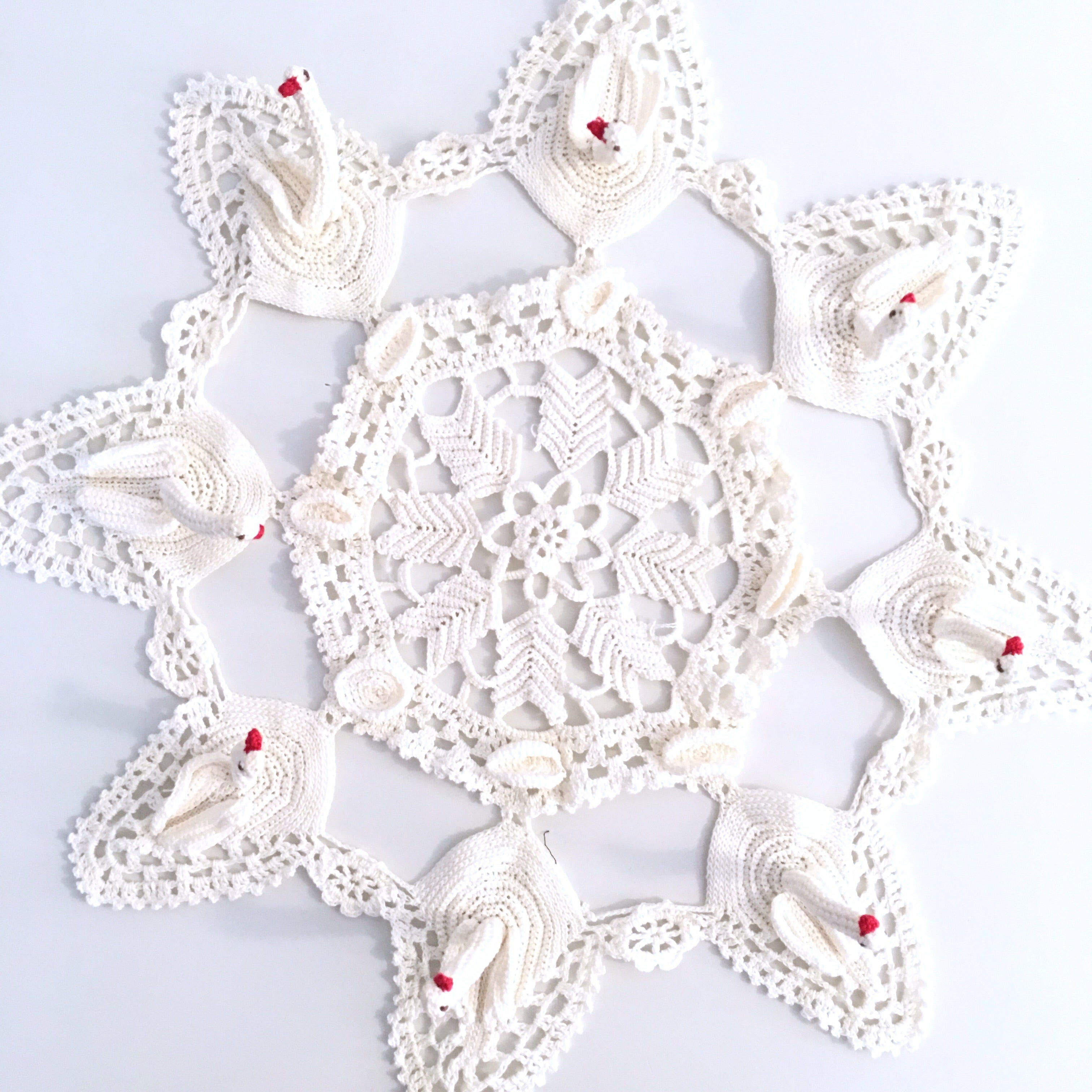 Crochet Swan Centerpiece